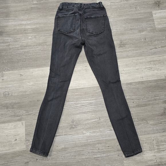 Arizona Jean Co Hi Rise Curvy Skinny Black Distressed Jeans - Picture 2 of 6